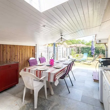 Maison Pour 8 Personnes, Et Centre-ville Accessibles A Pied Tatil Evi
