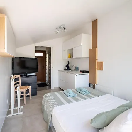 Tatil Evi Maison Pour 8 Personnes, Et Centre-ville Accessibles A Pied *